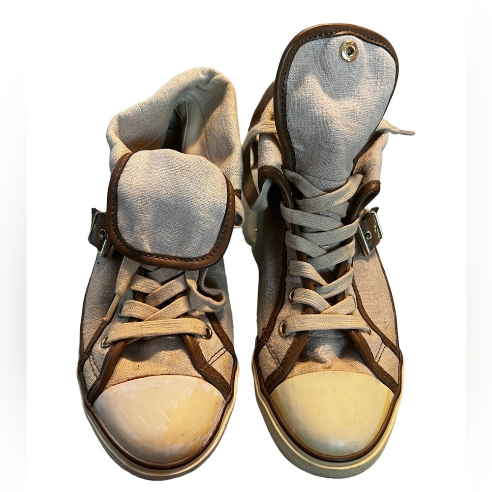 ALDO - Women boot size 7.5